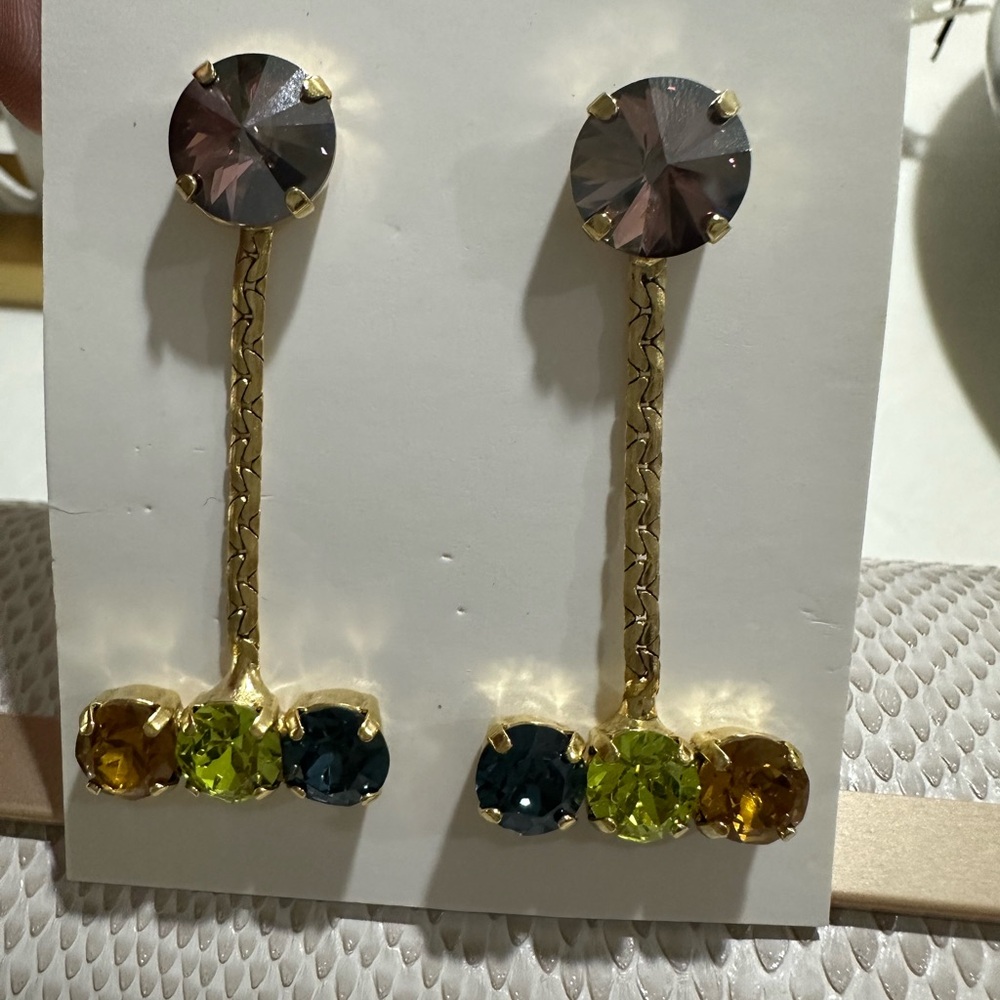 TOVA Earrings / Pantallas Aretes TOVA nuevos elegantes